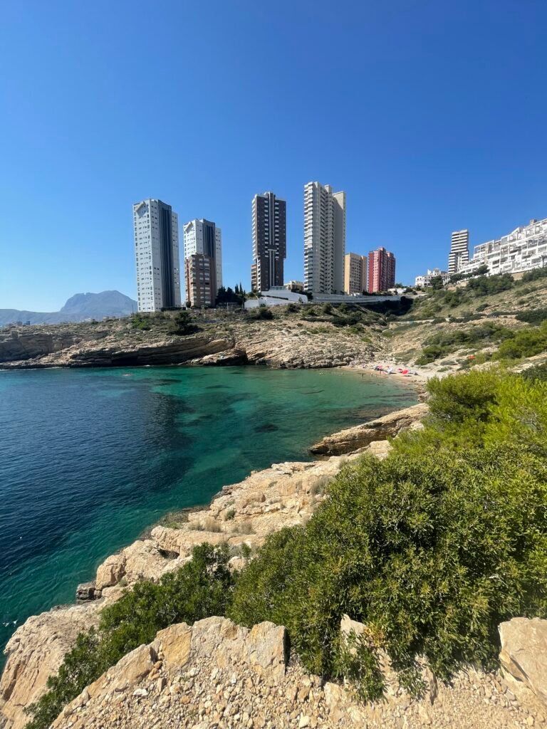 Senderismo Alicante trekking, hiking, calas, mar, que hacer en benidorm, que hacer en alicante