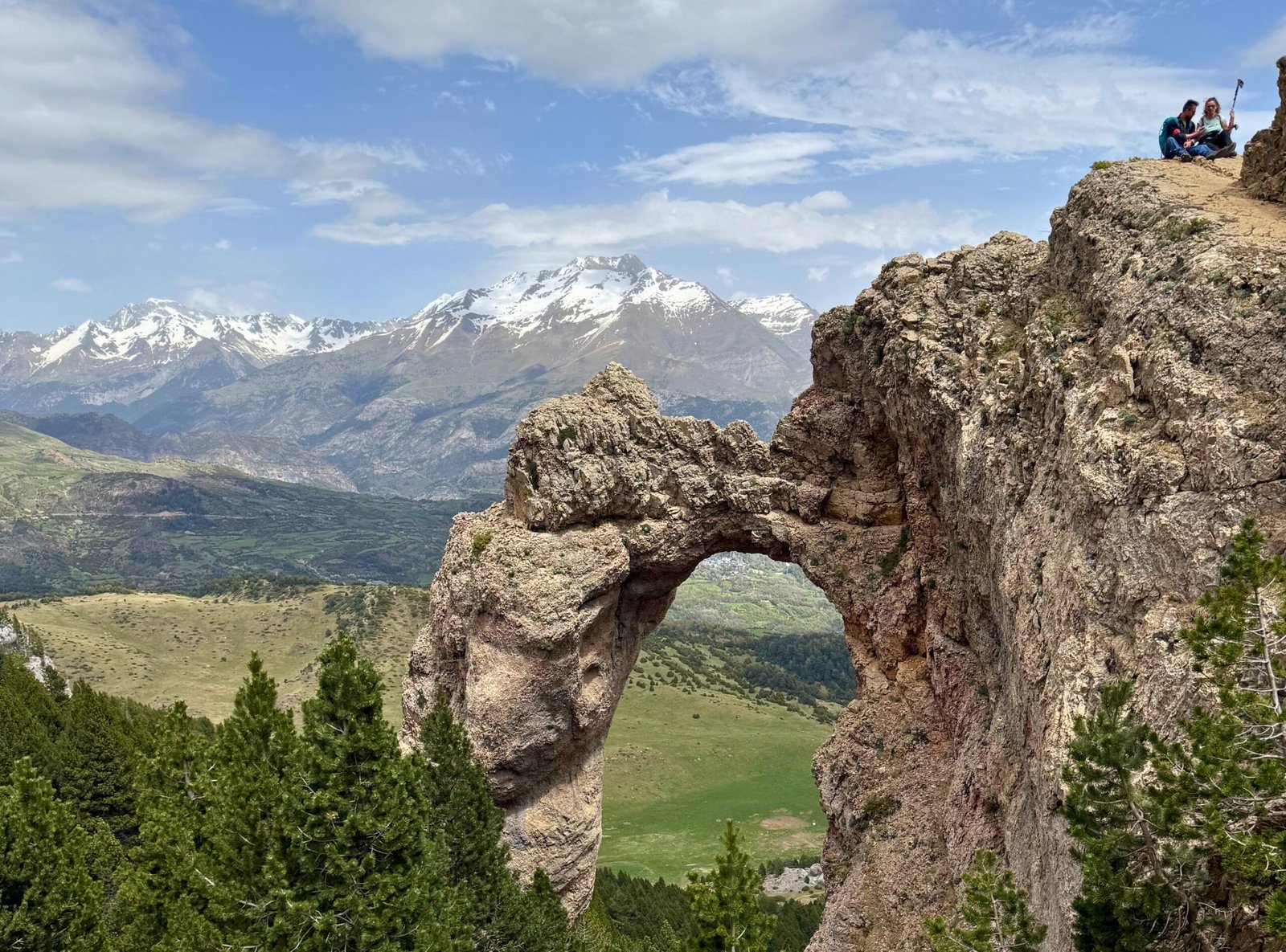 Arco de Piedrafita ruta ibones, ibón de piedrafita, senderismo, rutas de senderismo, rutas pirineo. Arco de Piedrafita